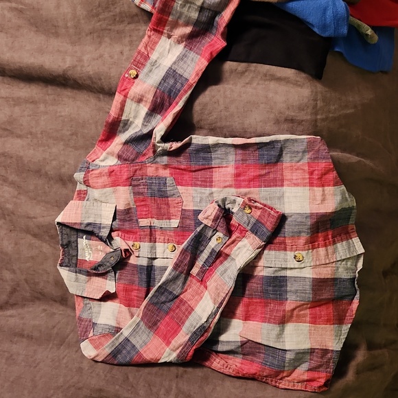 Lot of Boys long sleeve shirts and button downs. Size 5 and 5T - Picture 4 of 15